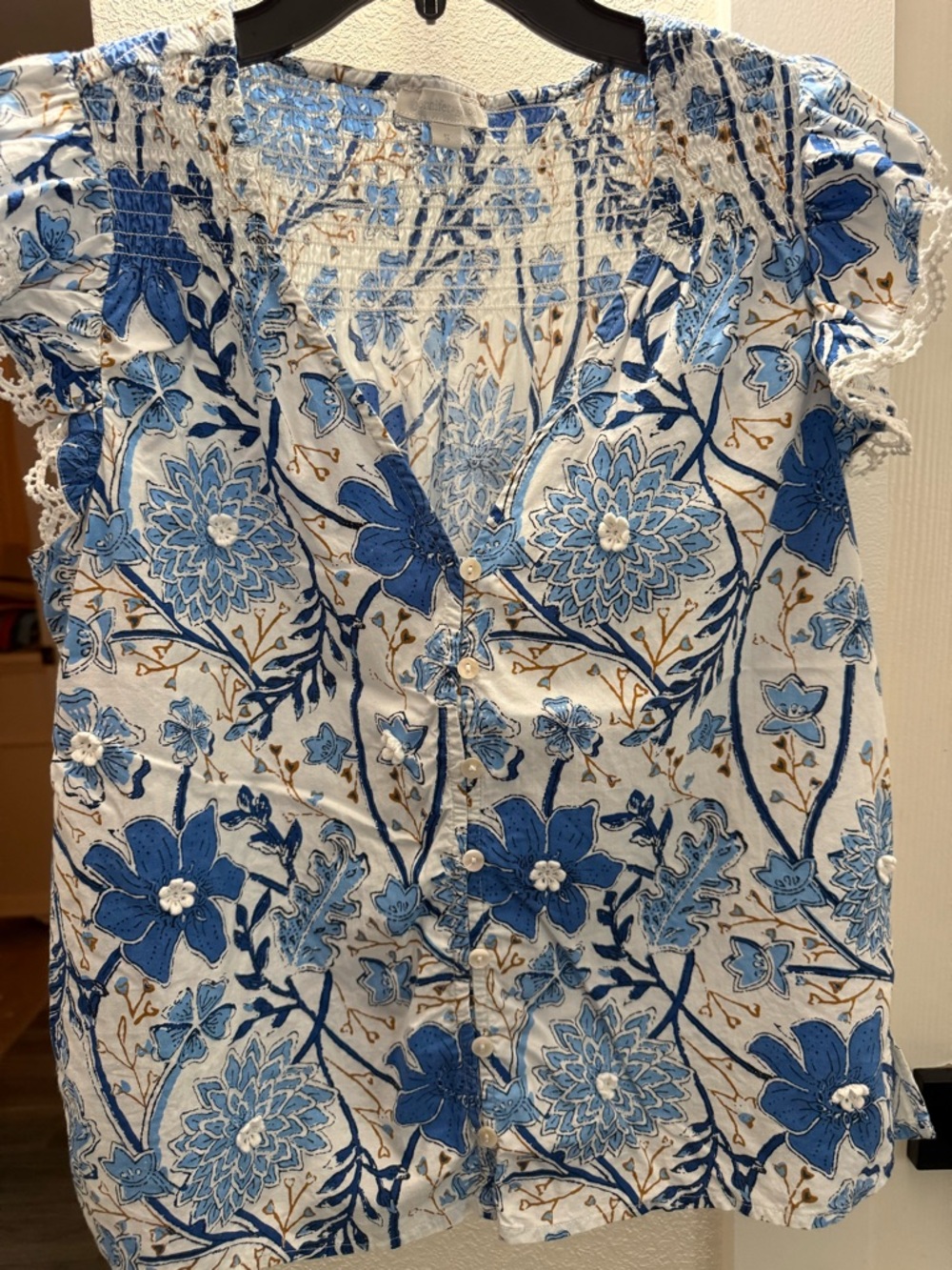 Blue Floral Button-Front Women’s Top